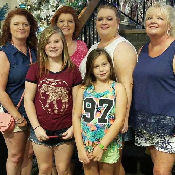 Meet your Posher, Heather - Picture 1 of 1